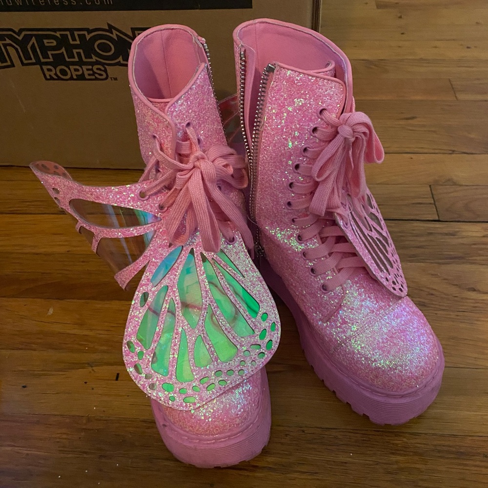 club exx metamorphic butterfly boots